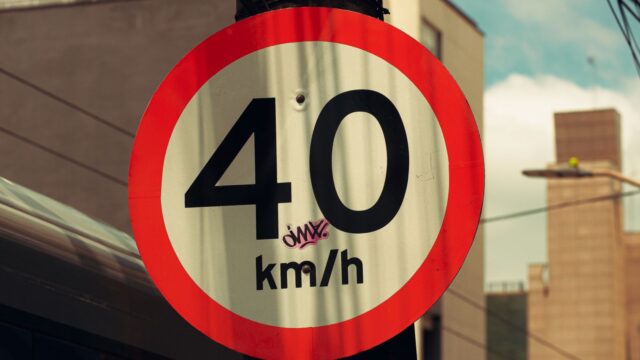 Multa por excesso de velocidade: valores, pontos e tolerância
