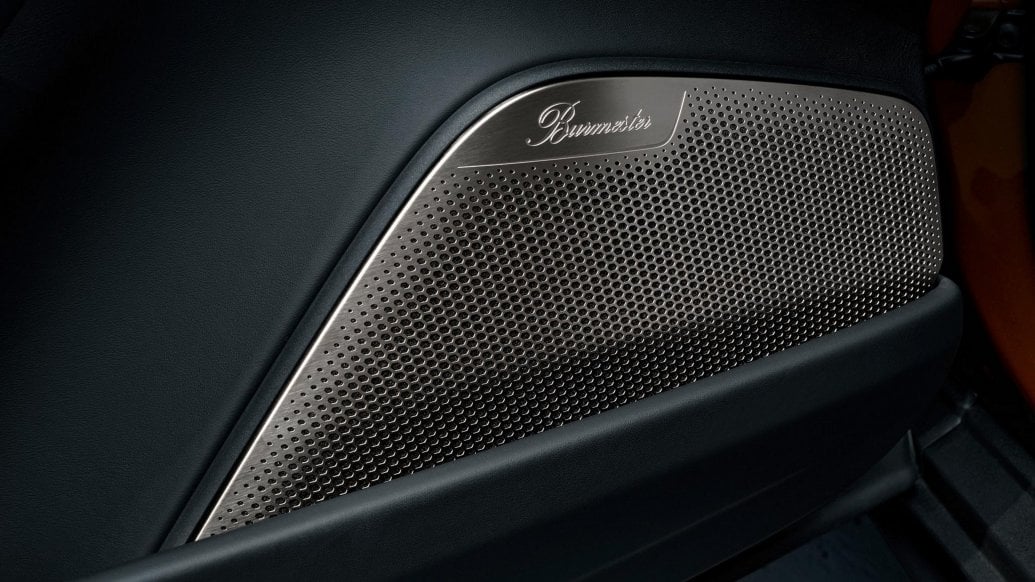 Porsche GaN: Som Burmester de 400 watts chega em 2027 Porsche prepara sistema de áudio com nitreto de gálio para estrear em 2027 2
