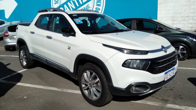 Fiat lança edição especial de 50 anos no Brasil