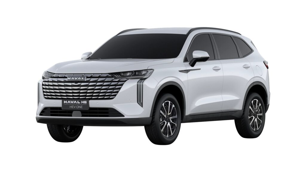 Haval H6 HEV One branco, vista dianteira em três quartos