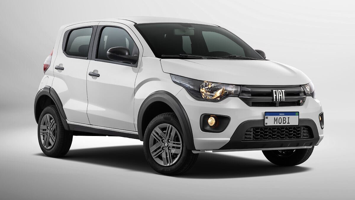 Fiat Mobi Like linha 2026 em vista dianteira de três quartos, foto oficial
